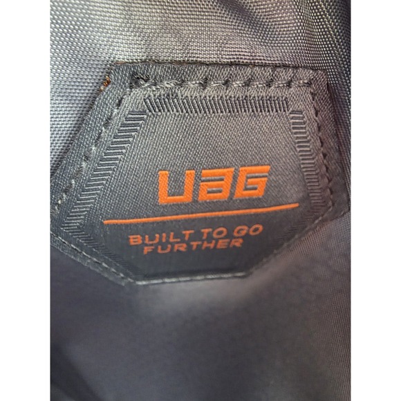 UAG Urban Armor Gear 15\